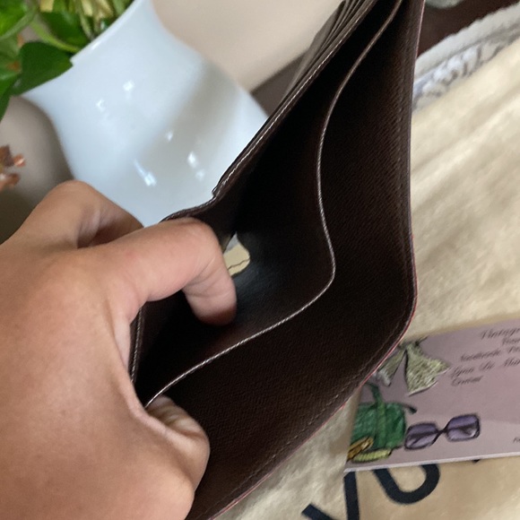 Wallet - Picture 8 of 13